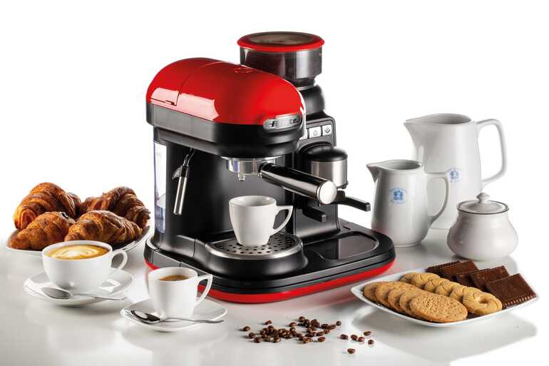 Ariete Moderna Espresso Kahve Makinesi Kırmızı 1318/00 Ariete Moderna Espresso Kahve Makinesi Kırmızı 1318/00