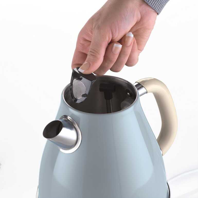 Ariete Vintage 1,7 Lt Su Isıtıcı Kettle Mavi 2869/05 Ariete Vintage 1,7 Lt Su Isıtıcı Kettle Mavi 2869/05