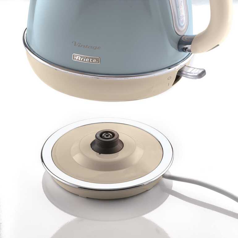 Ariete Vintage 1,7 Lt Su Isıtıcı Kettle Mavi 2869/05 Ariete Vintage 1,7 Lt Su Isıtıcı Kettle Mavi 2869/05