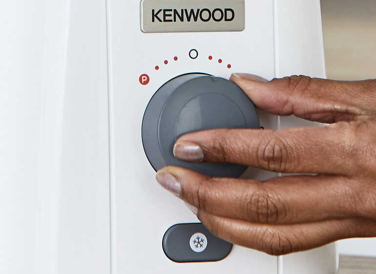 Kenwood Buz Kırma Fonksiyonlu 650 Watt Power Blender BLP41.C0WH  Kenwood Buz Kırma Fonksiyonlu 650 Watt Power Blender BLP41.C0WH